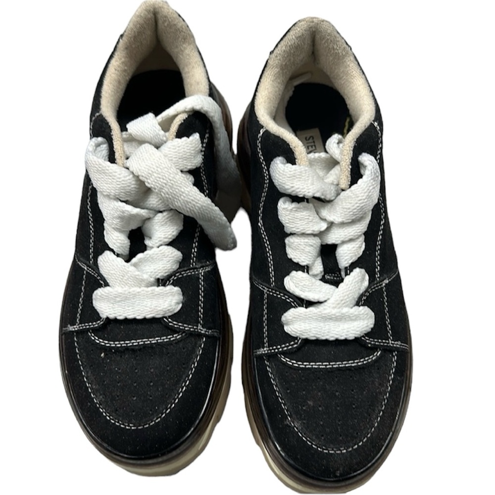 Women’s Steve Madden shoes (used-good condition)